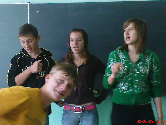 roZpieWani ;]