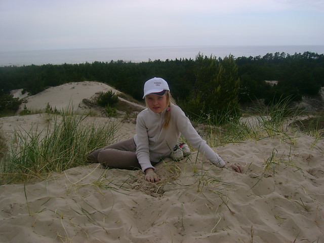 monia-Roksana