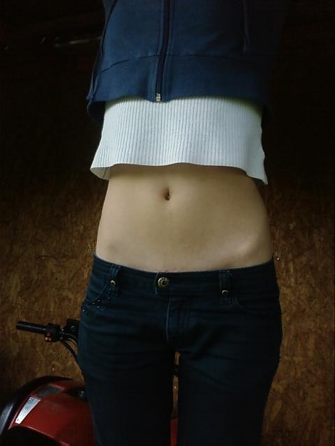 Mj  brzuchoo;*