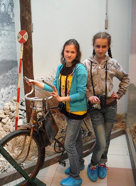 Ja & Majaa;*