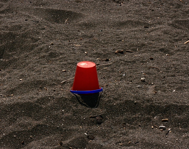 CZERWONE WIADERKO