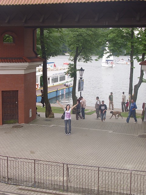 185.