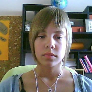 Nowy fryzik:***