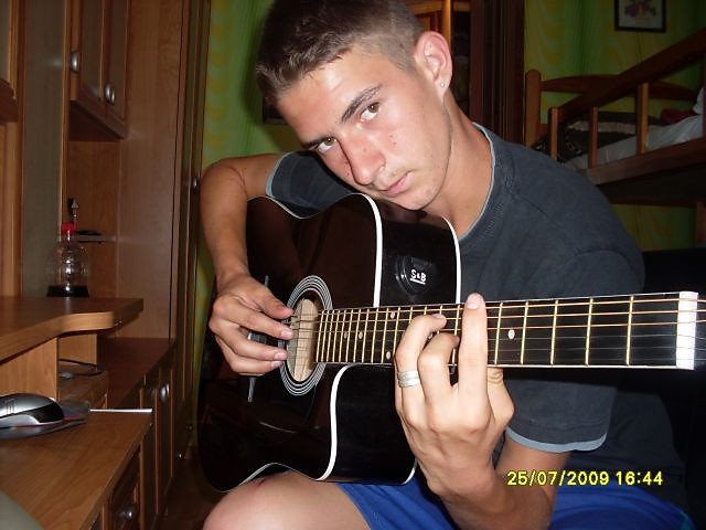 z Gitar :)