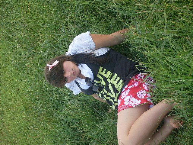 W trawce....