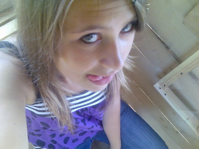 `. jzoreQ. ^^ 