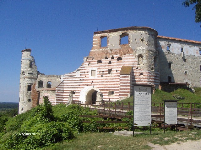 Ruiny zamku w Janowcu
