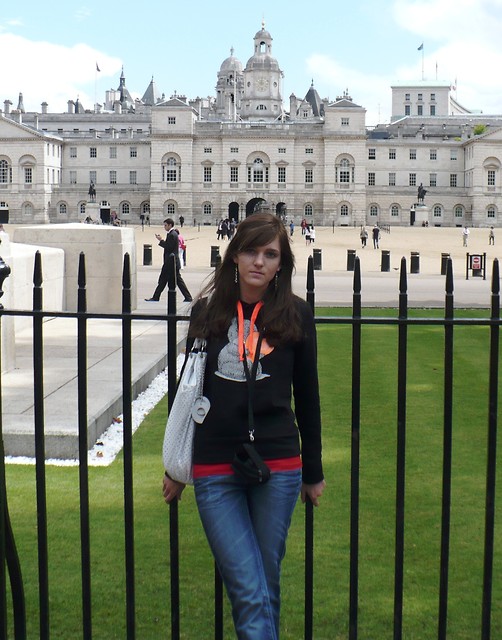 LONDON x)