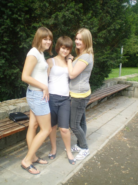 mYY ;>