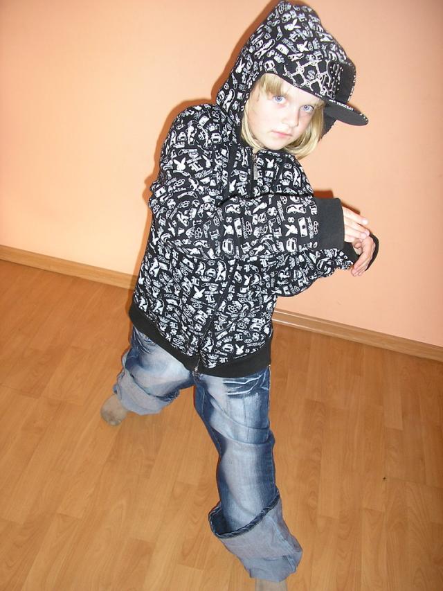 ..XlajtowaX..;*