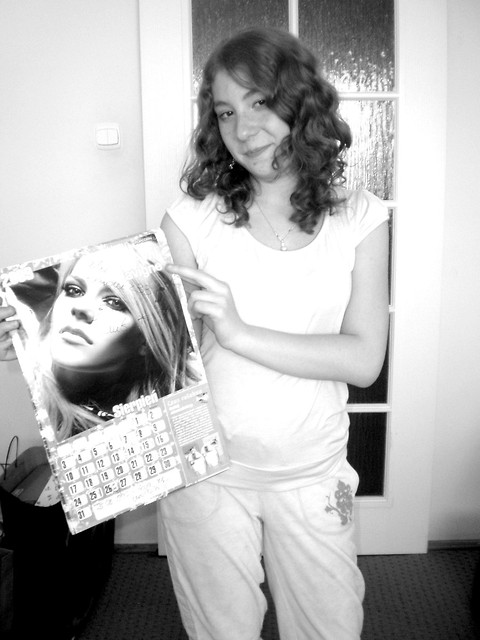  Karolyynaa < 33 