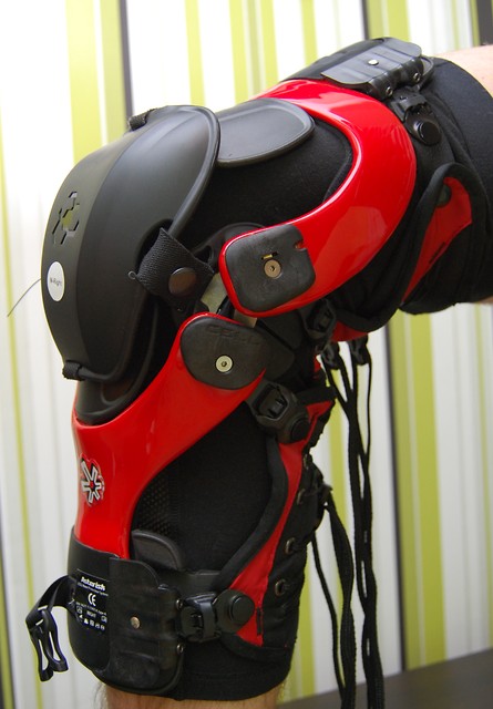 Asterisk Cell Brace