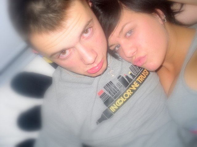 ;** I looF Ju . 