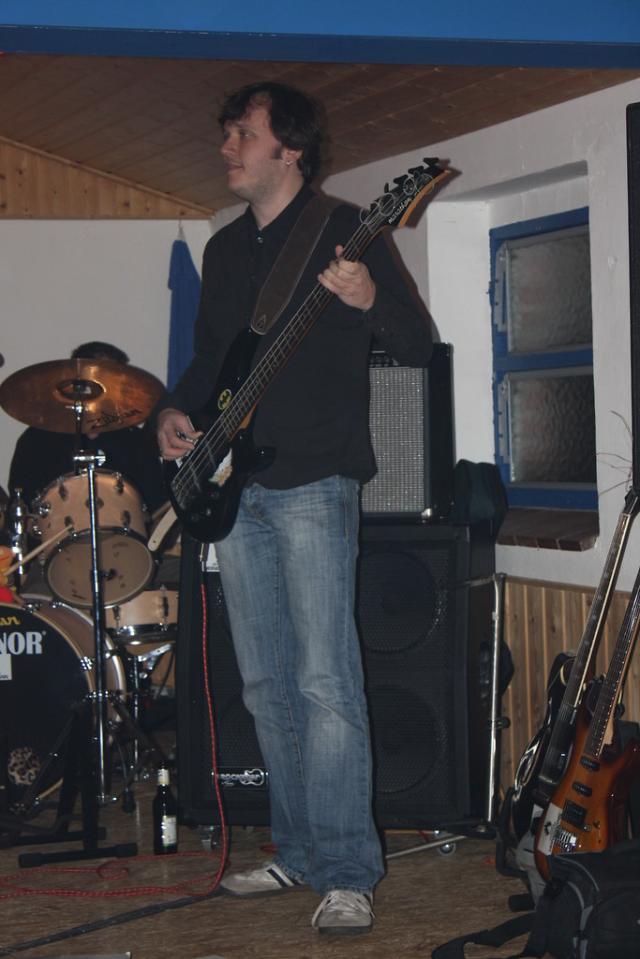 Tobi-bass