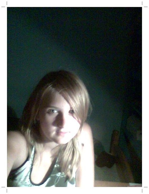 mozE pare osob  pamita . ; D