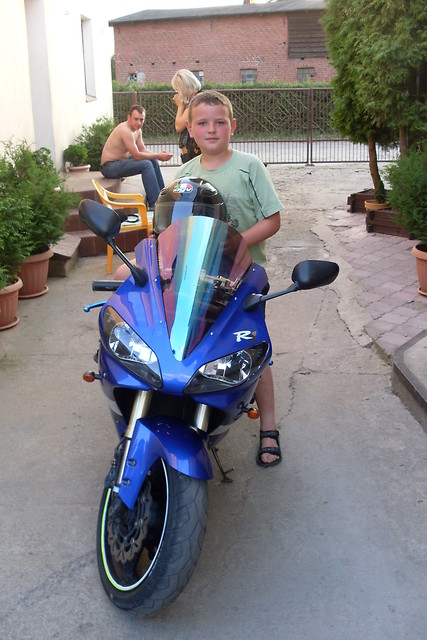 Ja na R1