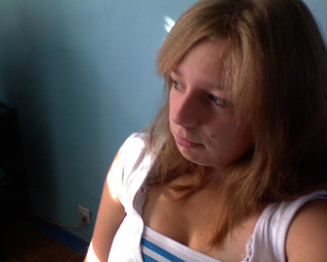 tsknie ; (( 