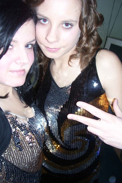 z Miriam ;**