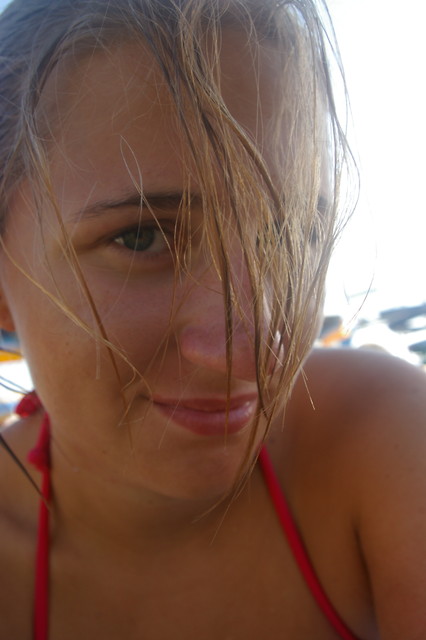 iHola!