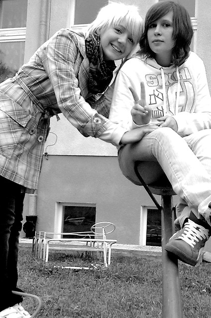 Takie na placu zabaw ;d Z tyna:*