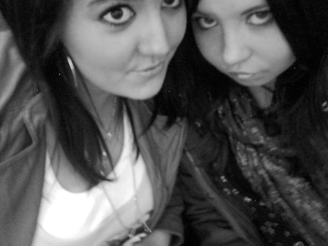 Z ni ^^ Czekajc na nich ;p