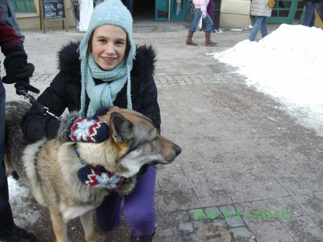  my doggy sister =D