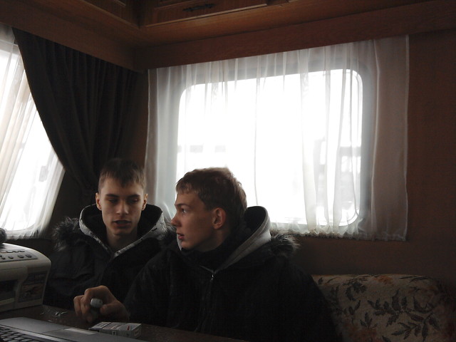 Komiss. . .(Stare...)