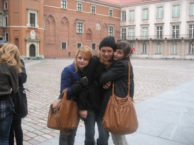;* z Olami