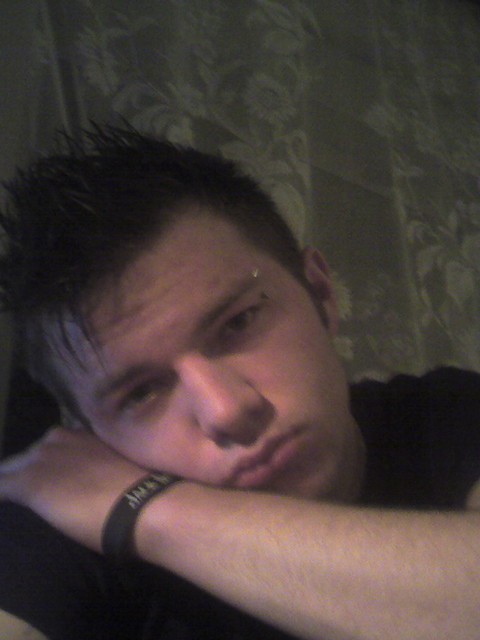 bo oczy sa smutne....