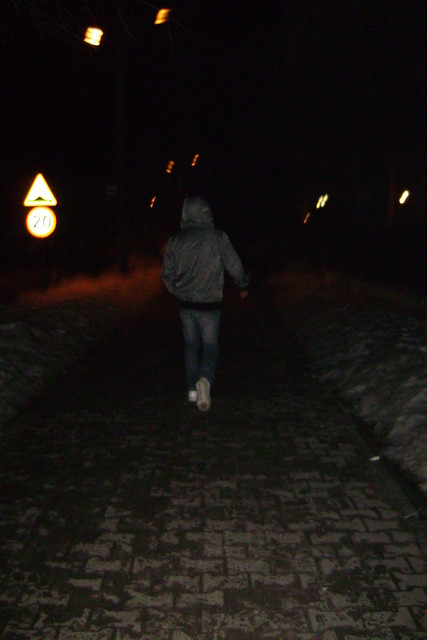 Jest juz ciemno ale . 