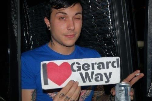 I < 3 Gerard Way