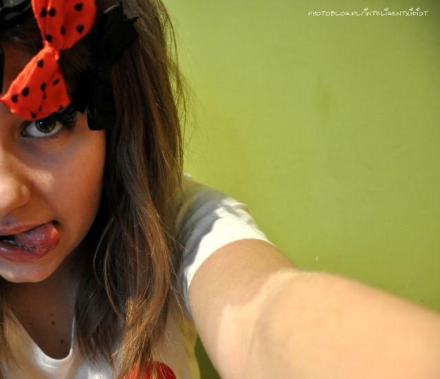 girls like cars and money.^