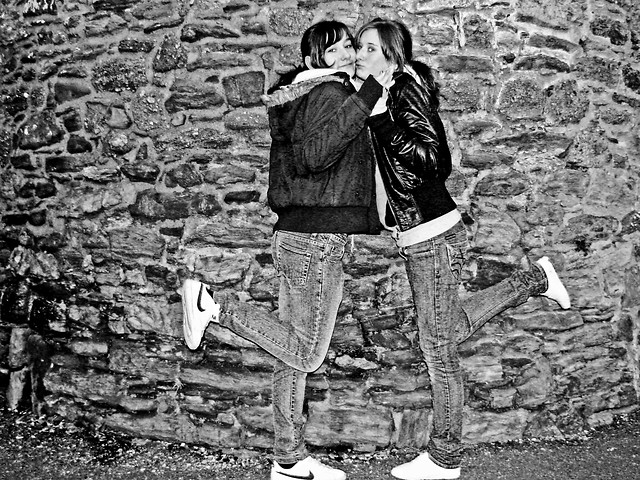 Z beejbe ; *
