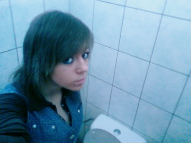 w kibelku z sql:*