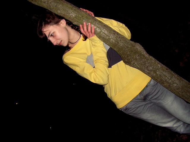 aneta < 33