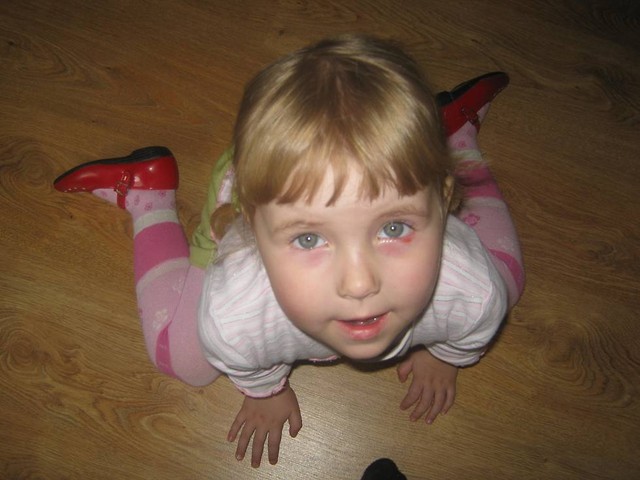 Ania ; ***