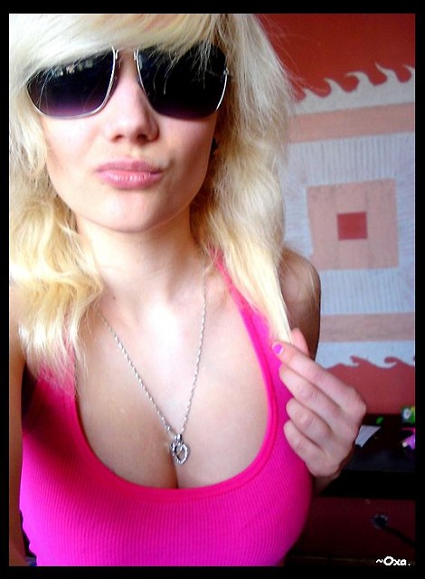 blond police