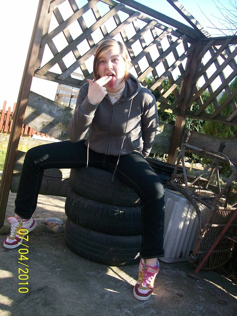 kto da buziiii??!!;***