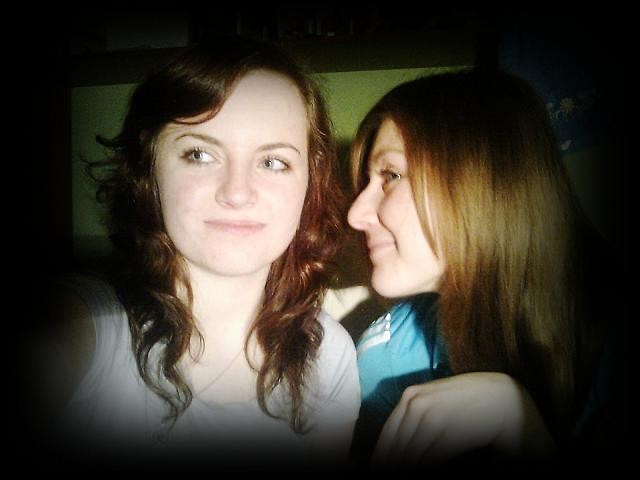 Z Marynk ;**