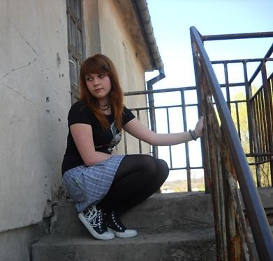 emo geek . ;>