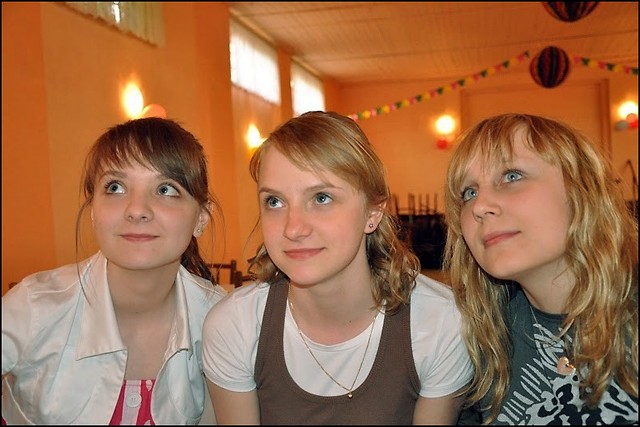 'aa...idcie wszyscy w piczigen'