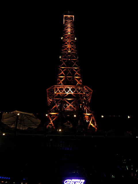 a la Paris