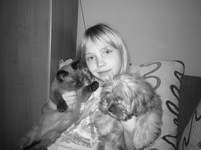 Piesekk i Koteqq;***
