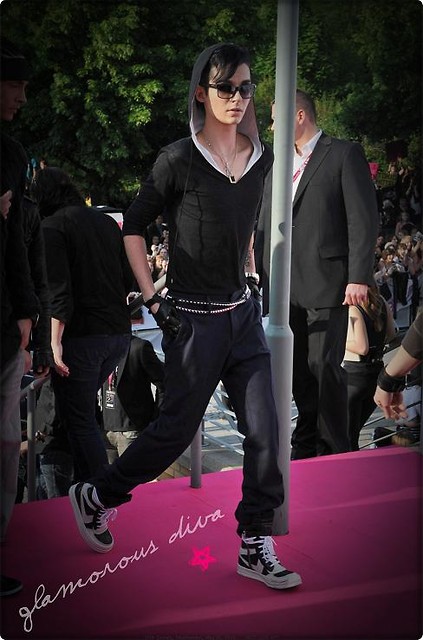 ciemna strona Kaulitz'a .