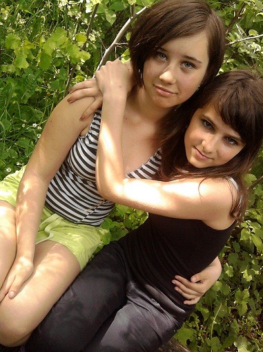 Z Andzi < 3 ; * . 