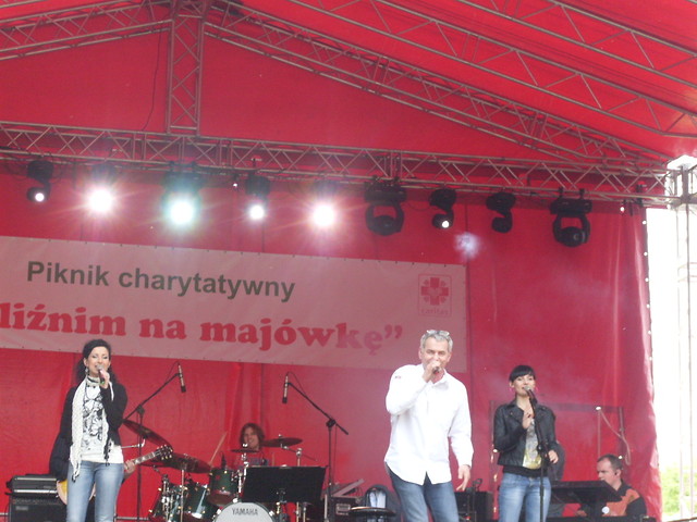 NAJCUDOWNIEJSZY KONCERT