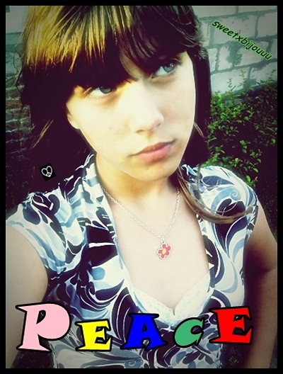 Peeace ! . XD