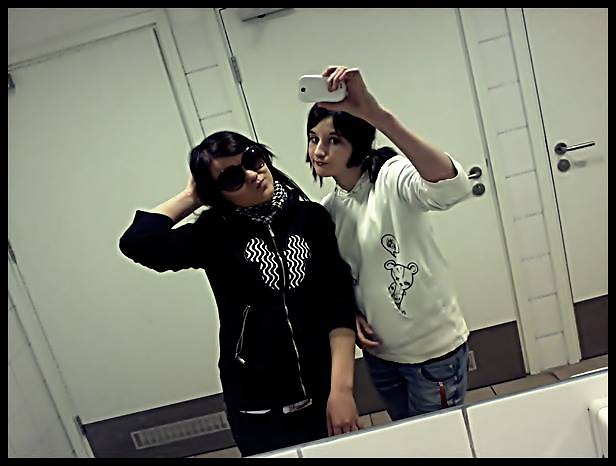 `z mOjaa.;***