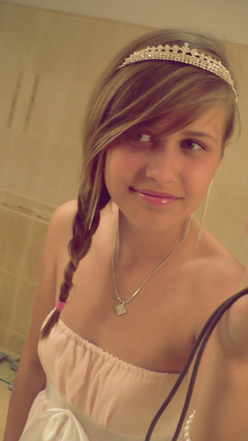 Niku .< 3