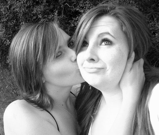 Muaaa;**